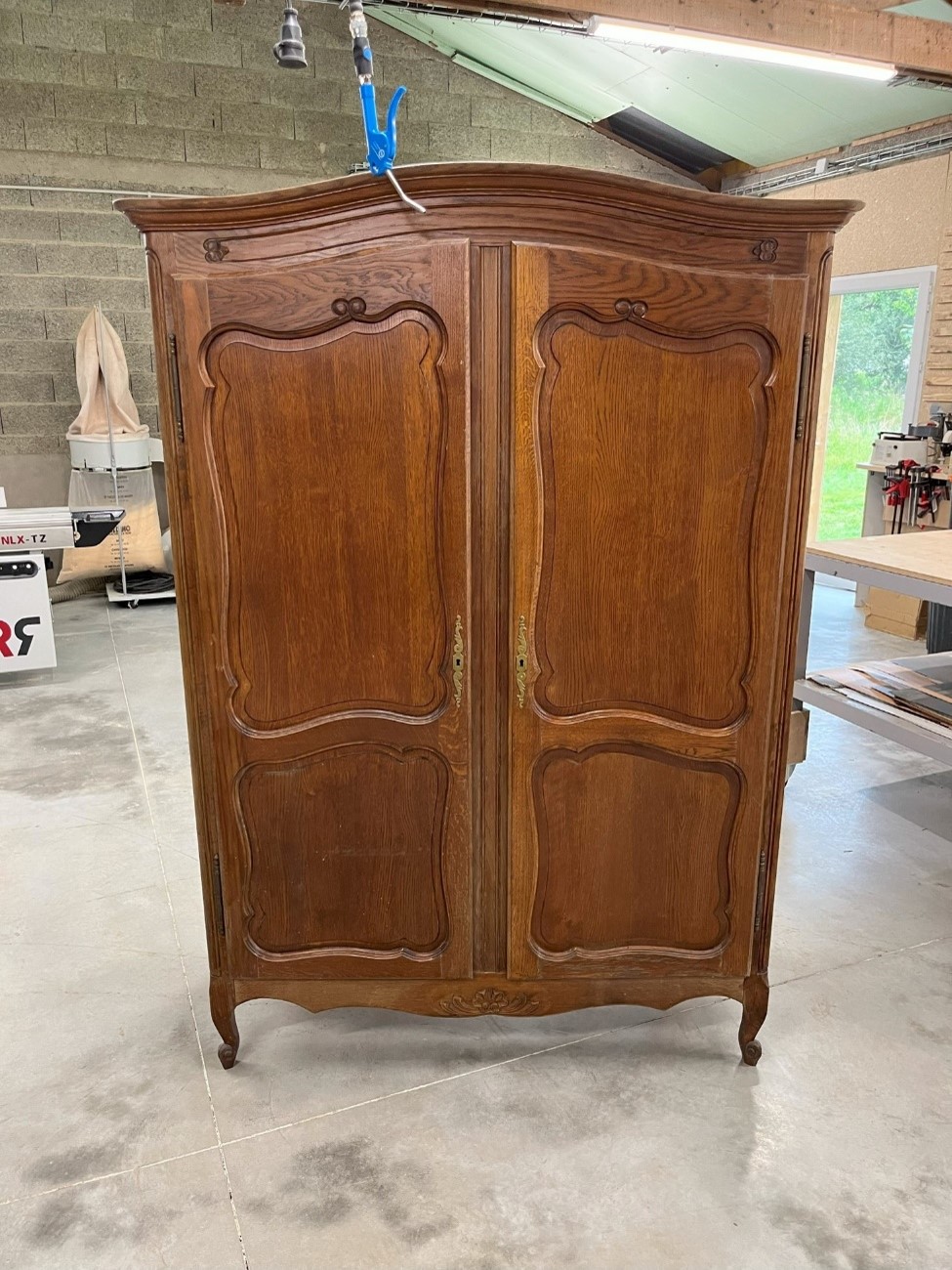 Armoire en rénovation Corében' | Ebéniste en Bretagne, Milizac