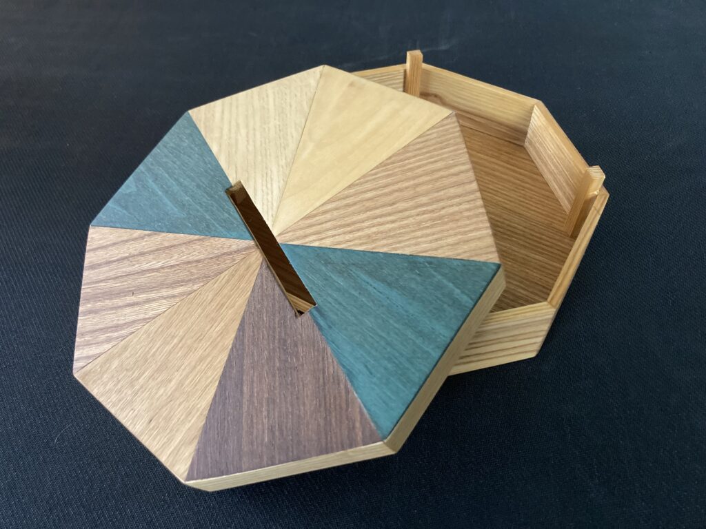 Accessoires boîte à dons Corében' | Créations, Ebéniste en Bretagne, Brest; Milizac